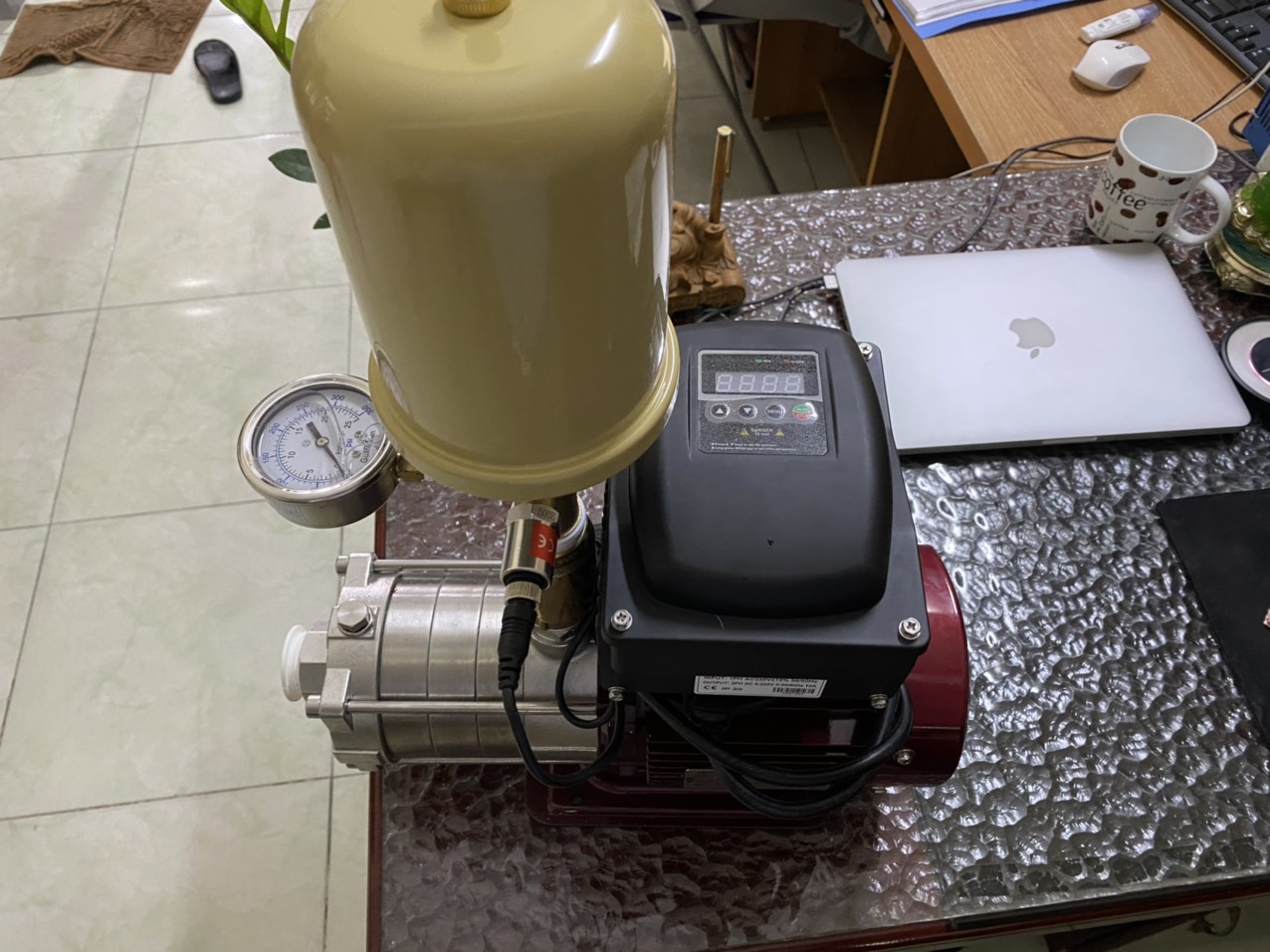 Máy bơm nước biến tần Dooch 1.1kw